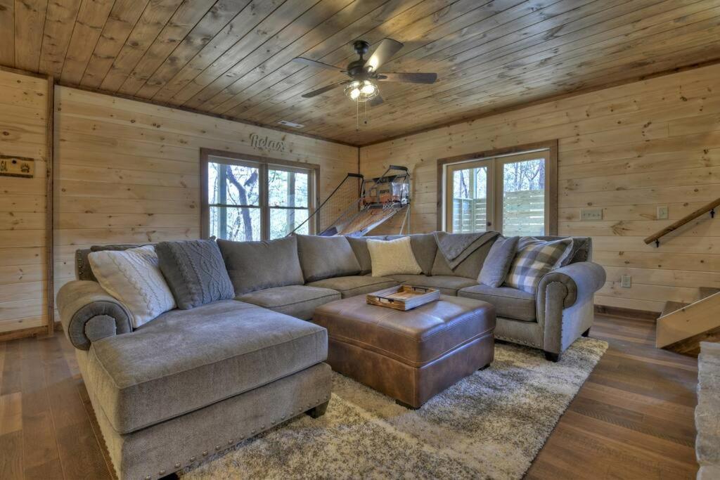 Rosewood Retreat - Hot Tub Fire Pit Pool Table Villa Blue Ridge Dış mekan fotoğraf