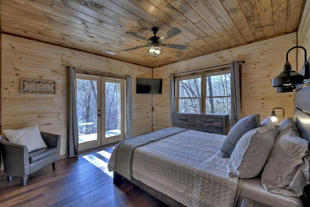 Rosewood Retreat - Hot Tub Fire Pit Pool Table Villa Blue Ridge Dış mekan fotoğraf