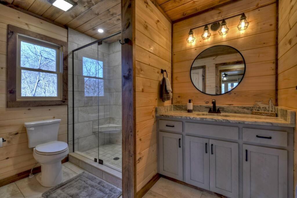 Rosewood Retreat - Hot Tub Fire Pit Pool Table Villa Blue Ridge Dış mekan fotoğraf