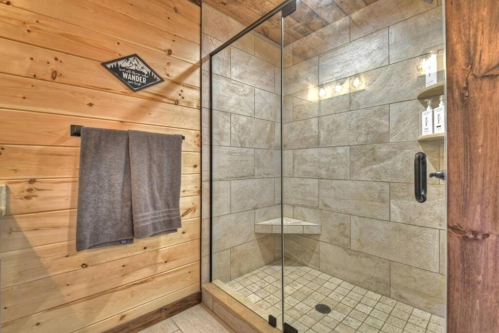 Rosewood Retreat - Hot Tub Fire Pit Pool Table Villa Blue Ridge Dış mekan fotoğraf
